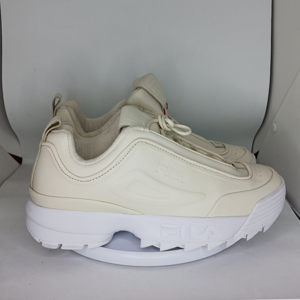 Fila - Picture 2 of 4